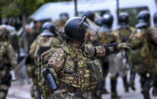 фото: (EPA/G. LICOVSKI)