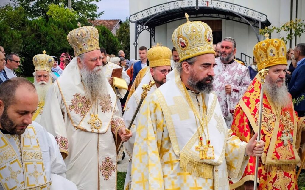 Јоаникије и Методије