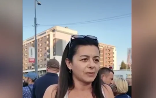 Мајка против блокадера