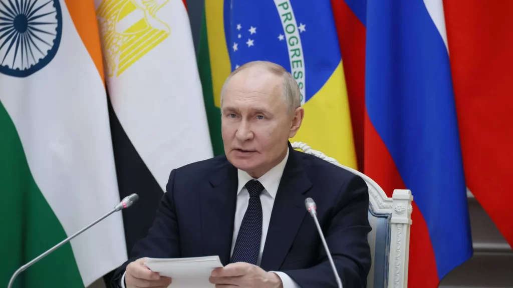 Путин: Прави отац је стуб породице и државе