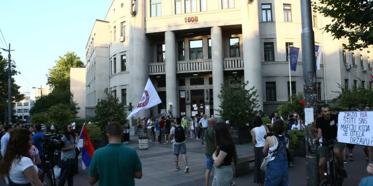Студентска листа и сарадници Мише Мајића: Ко контролише новац и људе?