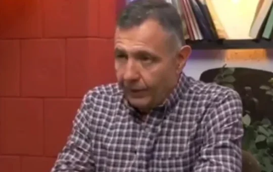 Запад кроји “студентску листу” преко Динка Грухоњића? Анђелковић упозорава: „Наранџаста еволуција“ уместо револуције