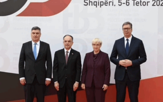 Вучић са самита у Драчу: Србија остаје посвећена напорима да проширење ЕУ остане један од приоритета