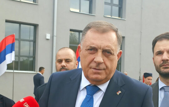 Додик је председник СНСД: ЦИК одбио да му одузме страначку функцију