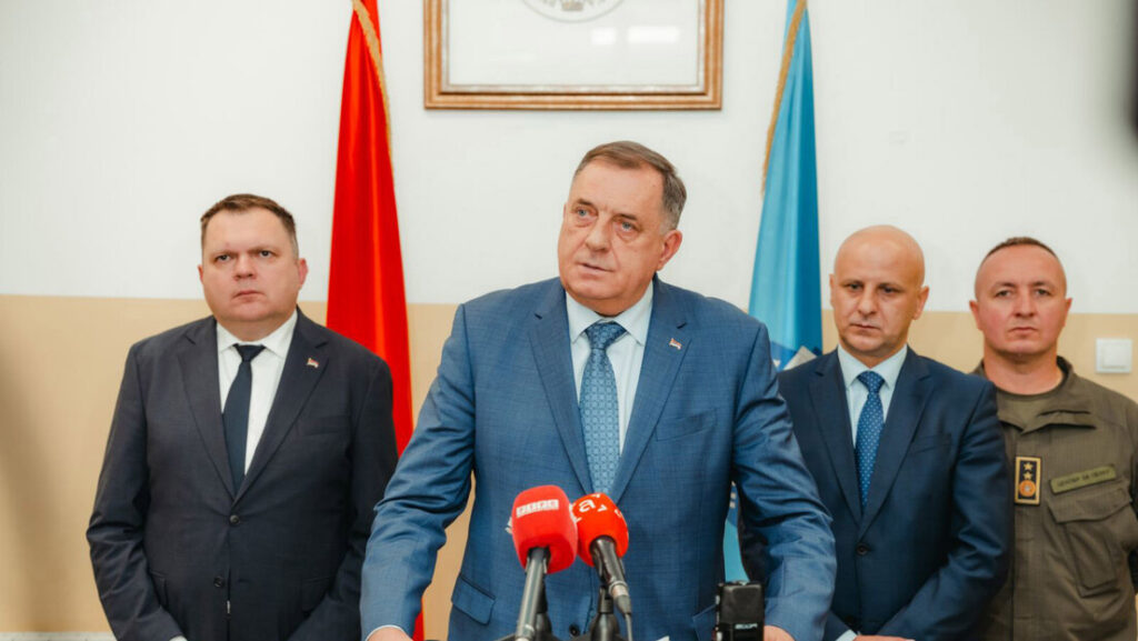 Република Српска слави празник: На данашњи дан ударен темељ оснивању РС, огласио се Додик