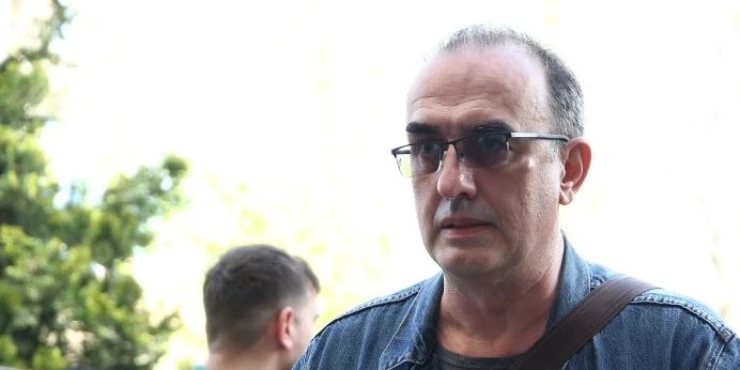 Србомржња без граница: Грухоњић преноси ставове пријатеља Кандићке и Бисерко, човека који велича ОВК и назива српске  генерале злочинцима
