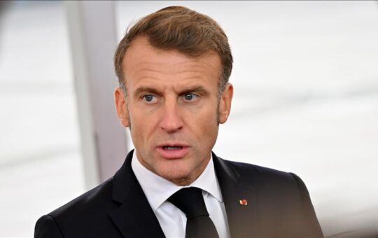 Макрон: Европа не сме да ћути пред дигиталним утицајем ван својих граница