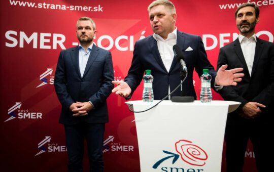 Фицова партија избачена из европских социјалиста због проруског става