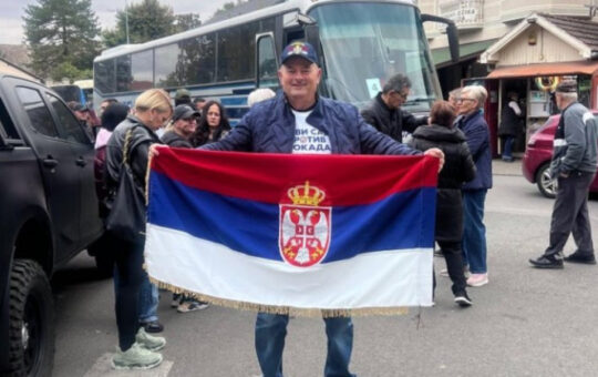СРБИЈА УСТАЈЕ: ВИШЕ ОД 200 СКУПОВА ШИРОМ ЗЕМЉЕ ЗА ПОДРШКУ СРБИМА НА КОСМЕТУ