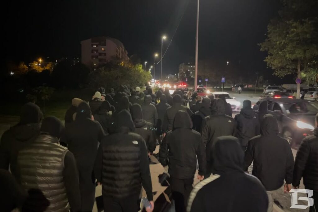 У Подгорици се страсти не смирују: Грађани ноћас патролирали улицама уз повике „Турци напоље“
