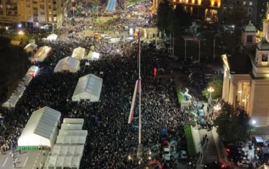 ОГЛАСИО СЕ МУП: Србе са Косова и Метохије дочекало 50.000 људи