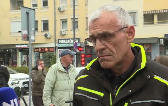 Јаћимовић одложио „историјску блокаду“: камиони се још нису појавили, али изговор јесте