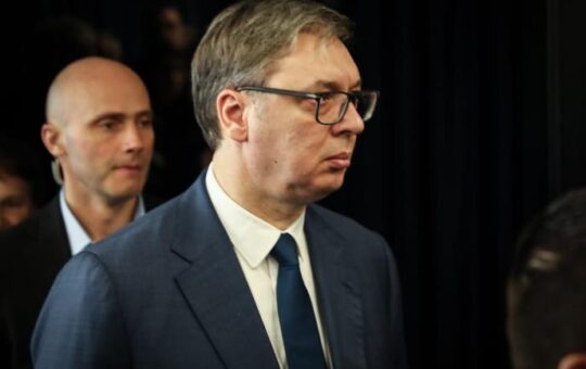 ВУЧИЋ У 11 ЧАСОВА У ХРАМУ СВЕТОГ САВЕ: Председник ће присуствовати помену за настрадале у паду надстрешнице у Новом Саду