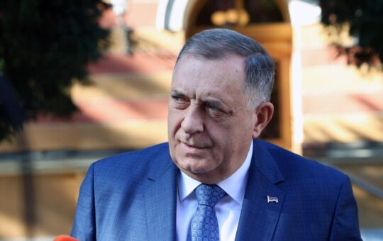 Додик: Окрећемо се Српској, глобалисти би да испразне БиХ за муслимане