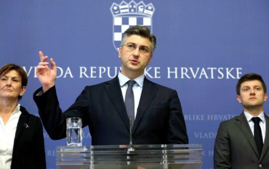 ПЛЕНКОВИЋ ПРИЗНАО: Загреб о српским ракетама извештавао НАТО,  нервоза расте због војног јачања Србије