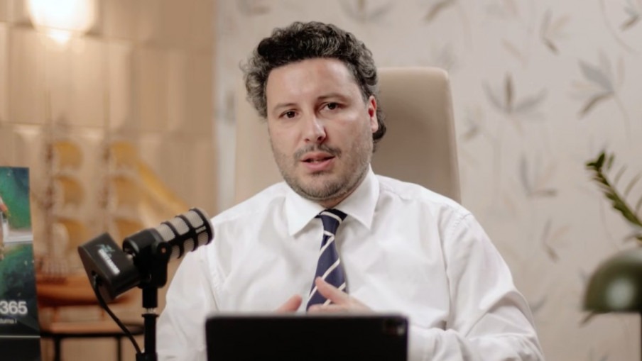 Абазовић: Црна Гора је презадужена, здравство и ПИО у колапсу