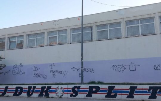 Хрватски неонацизам у Сплиту: графити који позивају на убијање Срба и растући ревизионизам у скупштини