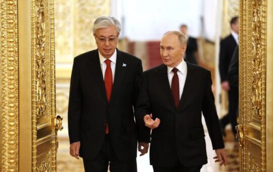 Путин Токајев
