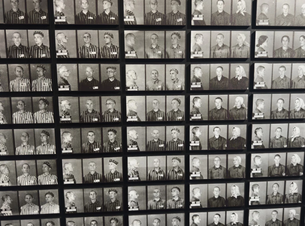 330873_poland-auschwitz_f