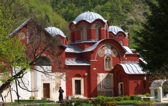 После жалби Албанаца: Из уџбеника у Северној Македонији „избачена“ Метохија