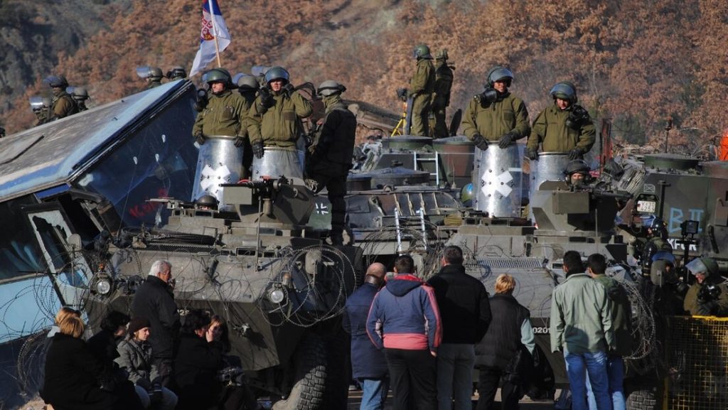 Сећање на дане отпора, дане непокора: Кад су славске свеће гореле на српским барикадама