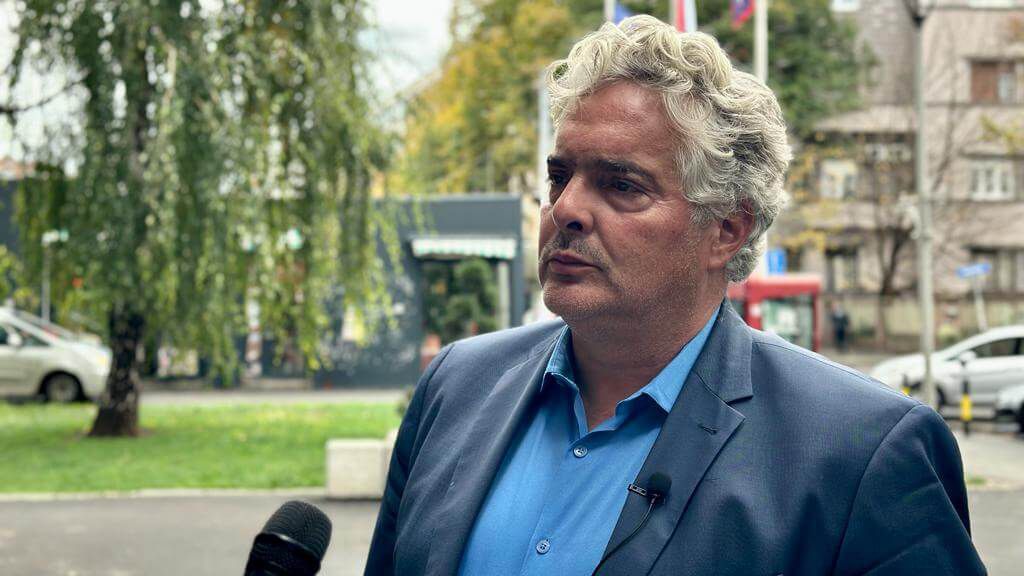 Гајић: Загорка Доловац и Ненадић постављени су као послушници политике, а сада су запањени јер политика хоће да их смени