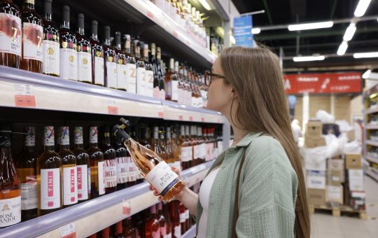 Русија продаја алкохола