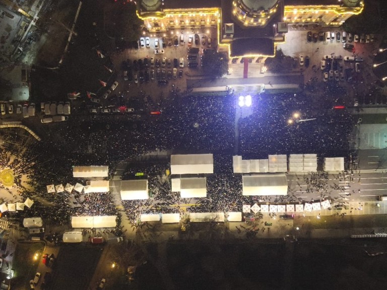 шатори Пионирски парк