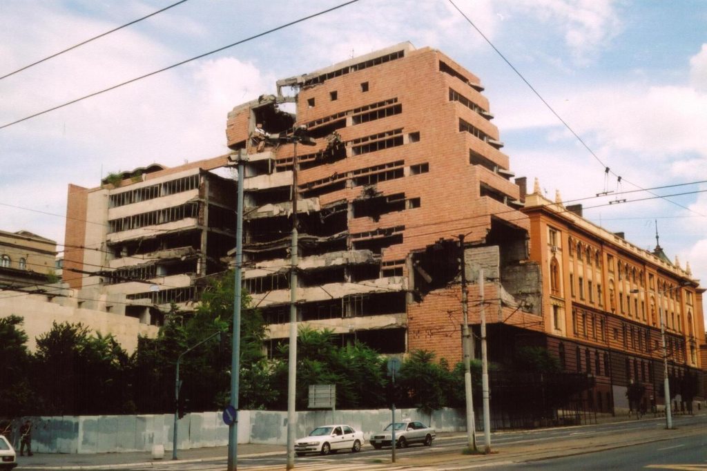 Serb-milit-bomb-nato