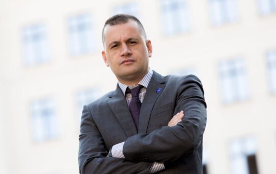 Још једна пресуда: „Нова” плаћа одштету тужиоцу Стефановићу због повреде личног достојанства