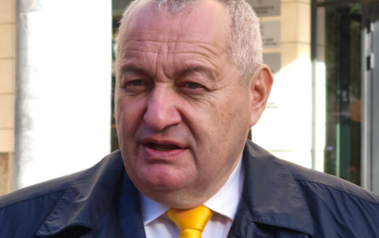 ОПОЗИЦИЈА ТУЖИ СРБИЈУ БРИСЕЛУ: Миловојевић тражи европске санкције против руководства МУП-а