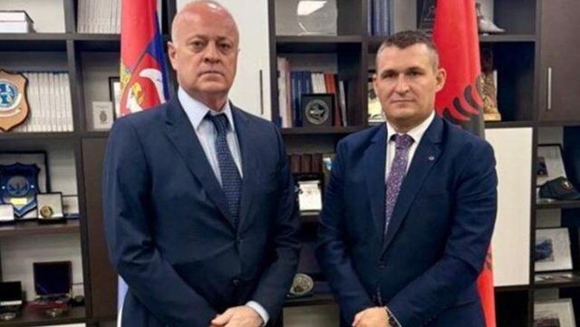 је, како