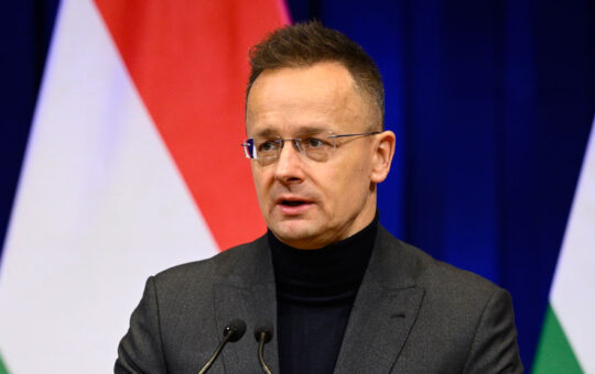 904z509_Peter-Sjarto-2502