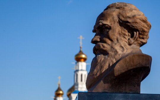 Толстој