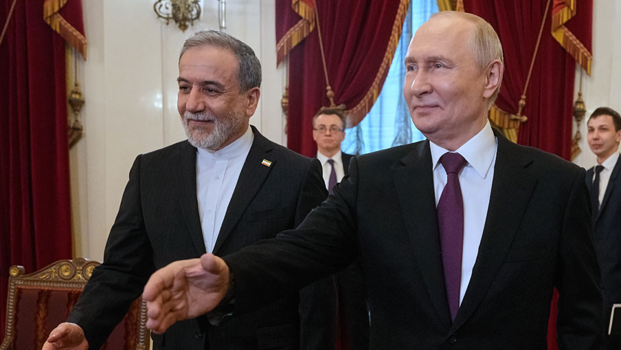 Абас Аракчи и Владимир Путин