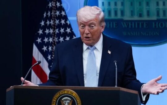 Демократы против Трампа