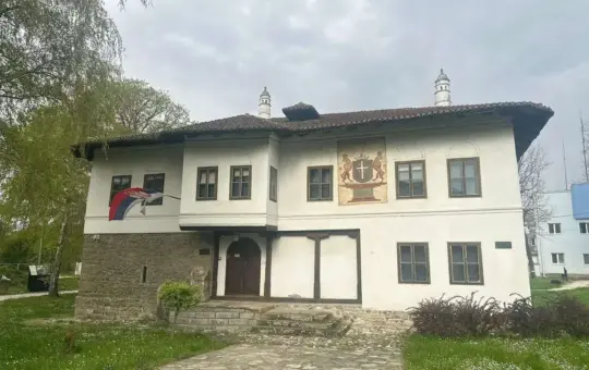 грб династије Обреновић)
