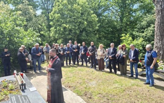 Глина парастос