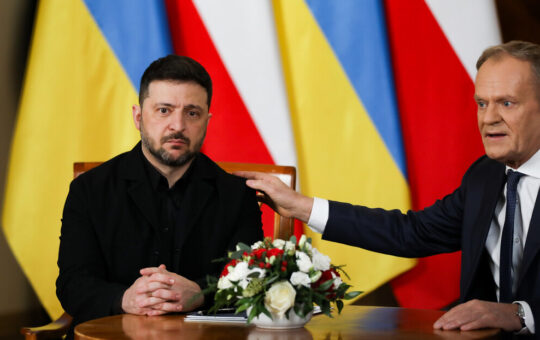 ПОЉСКА ПОВУКЛА ЦРВЕНУ ЛИНИЈУ: КОСИЊАК КАМИШ ПОРУЧИО ДА УКРАЈИНА НЕЋЕ У ЕУ ДОК ВЕЛИЧА БАНДЕРУ
