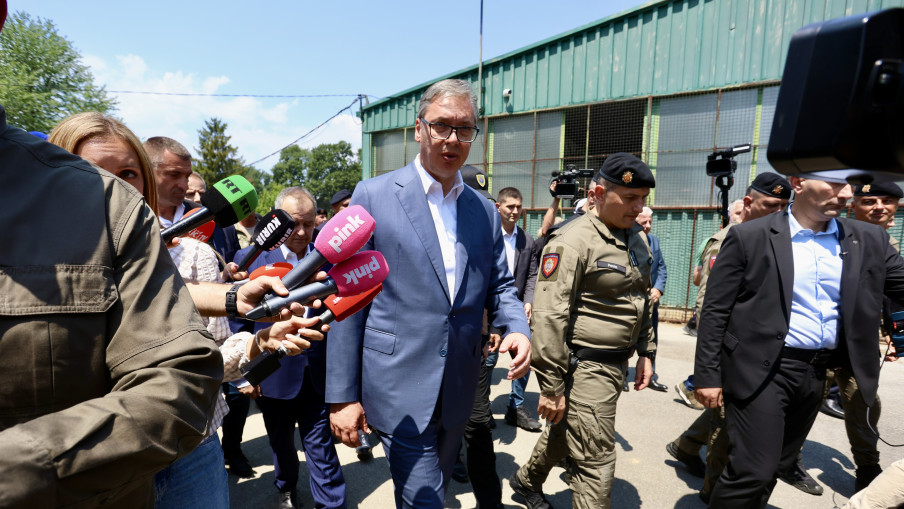 Вучић: Здравко Понош ужива у благодетима данашње Србије