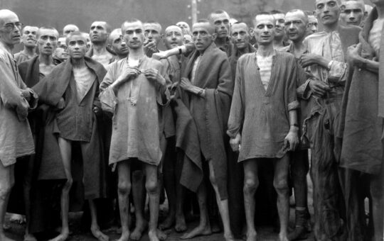 WAR & CONFLICT BOOKERA:  WORLD WAR II/WAR IN THE WEST/THE HOLOCAUST