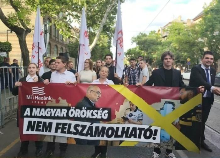 протест мађари