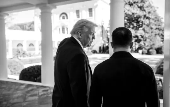 УКРАЈИНА У ШОКУ: Да ли је Трамп Кијеву забио нож у леђа?