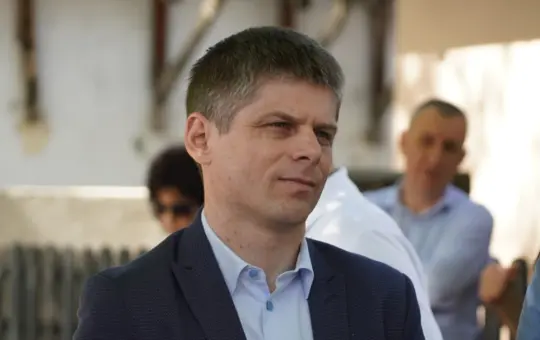 Гујон позвао све хришћане у одбрану Косова и Метохије: „У срцу Европе и даље траје погром“