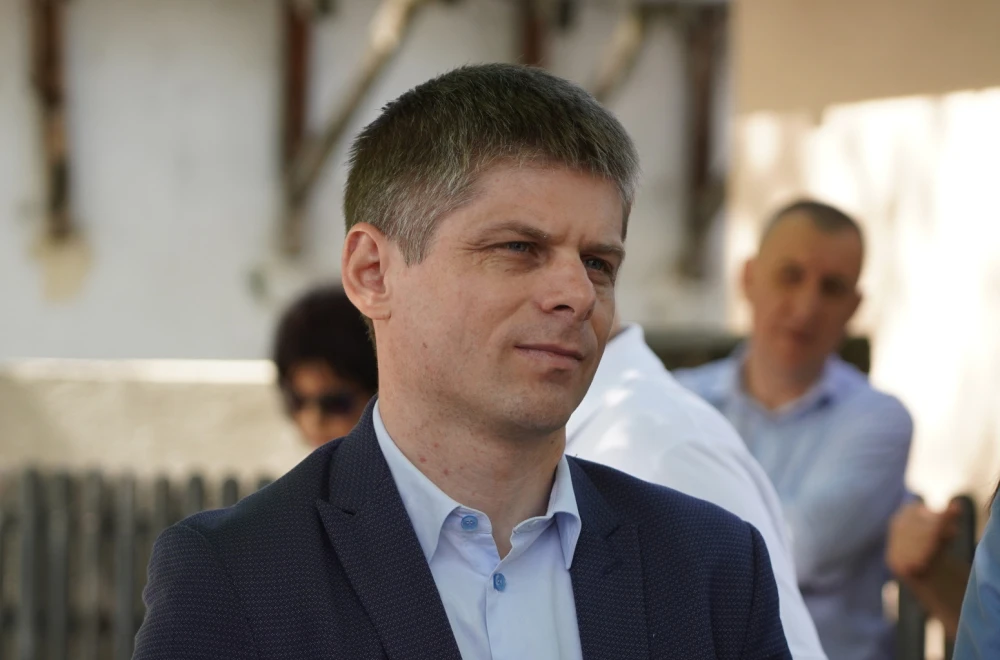 Гујон позвао све хришћане у одбрану Косова и Метохије: „У срцу Европе и даље траје погром“
