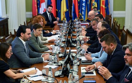 УСВОЈЕНА БЕОГРАДСКА ДЕКЛАРАЦИЈА Кандидати за ЕУ потврдили заједничку посвећеност европским интеграцијама