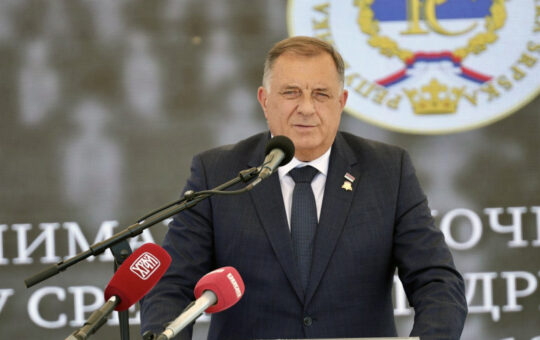 Додик: Ратним симболима није место у јавном простору Републике Српске