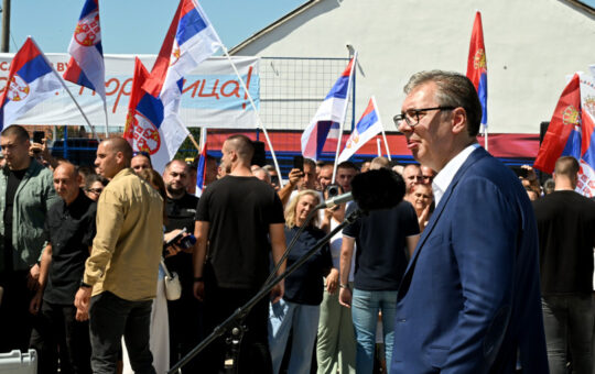 Вучић: Пресуда патријарху Порфирију је срамота и пример прогона Срба