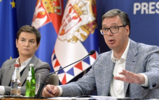 Брнабић након увреда на рачун Вучића и његове породице: „Лажи, увреде и претње су блокадерска политика“