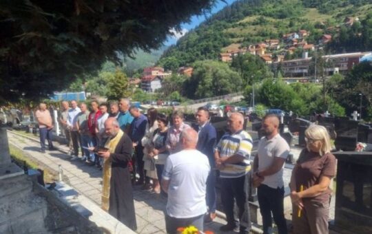 Парастос у фочанској Јабуци
